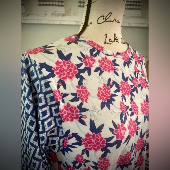 SilverSpoonDesignCo Tops - New high low top